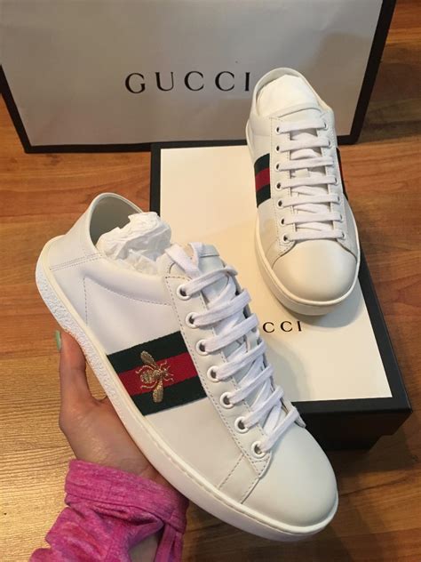 precio de tenis gucci originales|Gucci sneakers navy.